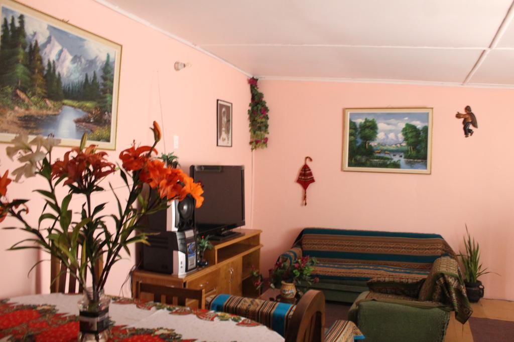 Hostal Cali Putre Buitenkant foto