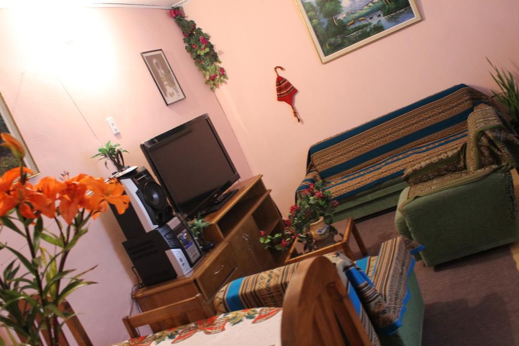 Hostal Cali Putre Buitenkant foto
