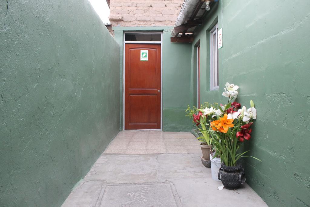 Hostal Cali Putre Buitenkant foto