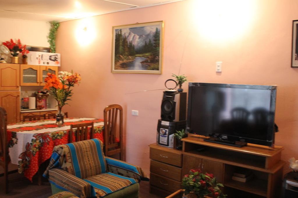 Hostal Cali Putre Buitenkant foto