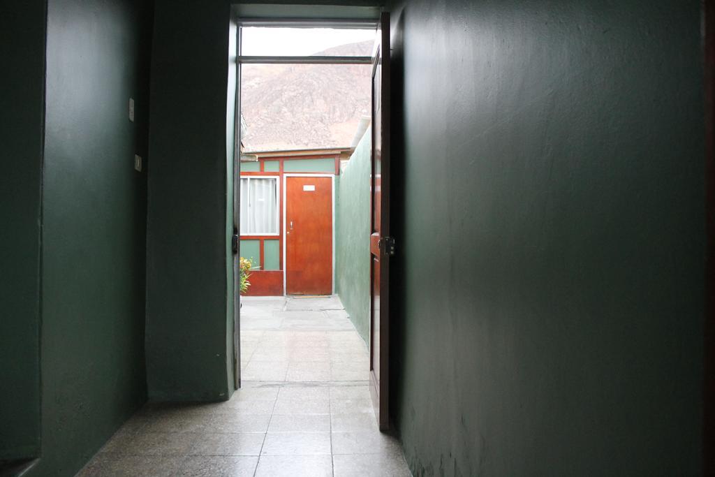 Hostal Cali Putre Buitenkant foto